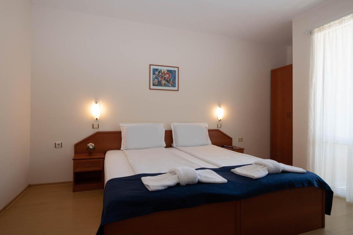 Amon Ra Hotel Family Sozopol Exterior foto
